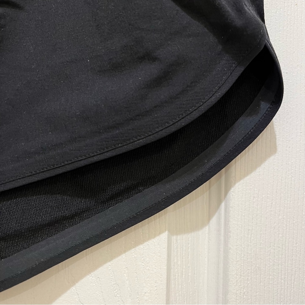 NWOT OUTDOOR VOICES Running Short Black L - Picture 3 of 5